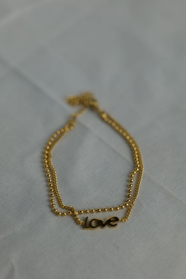 Pulsera doble cadena Love dorada