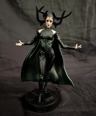 Pack 2 Figuras Marvel: Thor y Hela