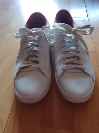 Zapatillas Puma Blancas y Rosas