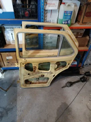 Puerta Trasera Derecha Seat 127