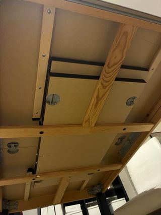 Mesa comedor y 4 sillas madera y tela