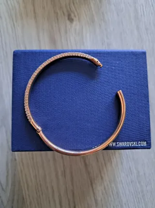 Pulsera Swarovski dorada con cristales