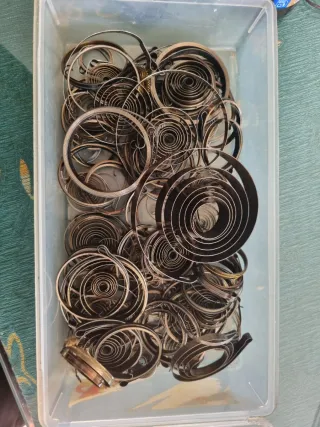 Muelles de relojes antiguos