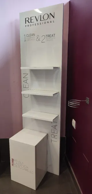 Estantería Revlon Profesional Blanca