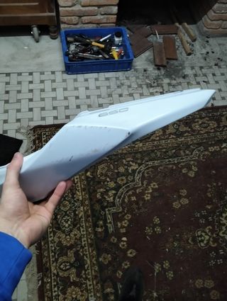 Carenado colin Izquierdo Z650