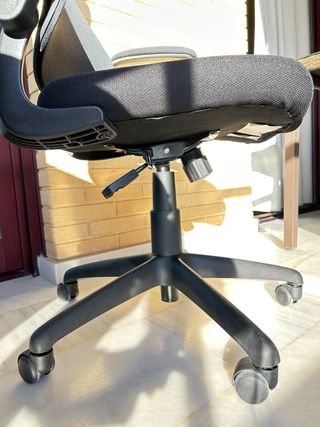 Silla de oficina ajustable en altura
