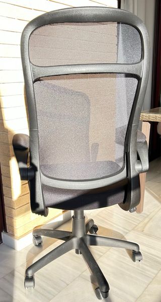 Silla de oficina ajustable en altura