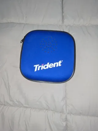 Porta CDs con altavoz