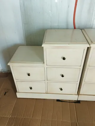 Mesitas noche escalonadas madera beige