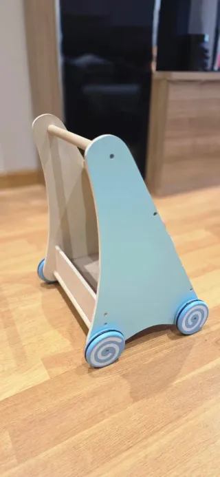 Andador de madera para bebés