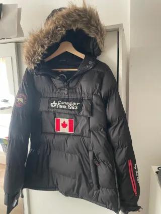 Plumas Canadian Peak Negro Talla L