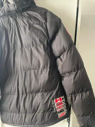 Plumas Canadian Peak Negro Talla L