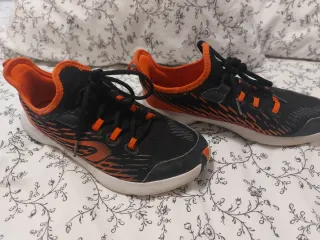 Lote Zapatillas Niños.