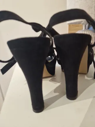 Zapatos de tacón negros gamuza MARYPAZ talla 37