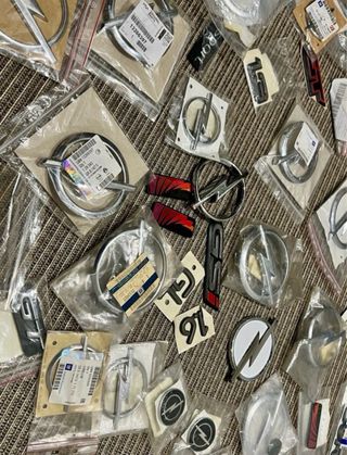 Lote Emblemas Opel Originales