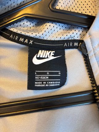 Chándal Nike Air Max Niño Talla L 14 a 16 años