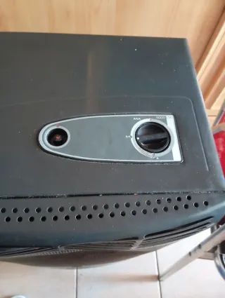 Estufa a gas con bombona vacía.