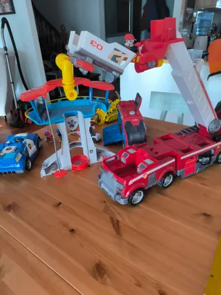 Lote Patrulla canina vehículos y figuras