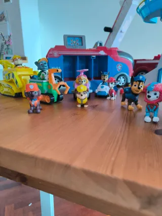 Lote Patrulla canina vehículos y figuras