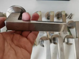 Manillas de puerta de acero inoxidable