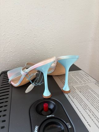 Tacchi a strisce multicolore