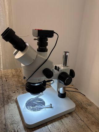 Microscopio Trinocular + Cámara + Base