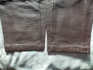 Pantalón de cuero marrón