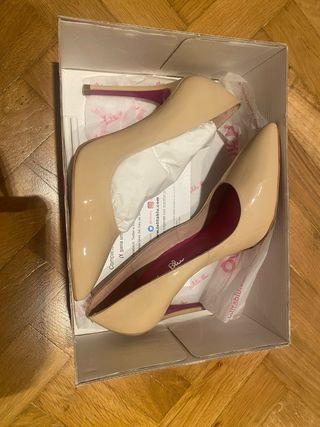 Stilettos nude SIN USAR