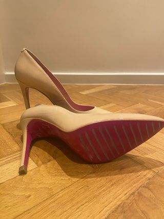 Stilettos nude SIN USAR