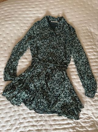 Vestido verde Zara estampado