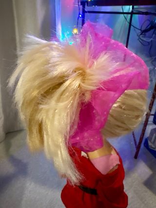 Bambola Nancy Famosa con Abito Rosso