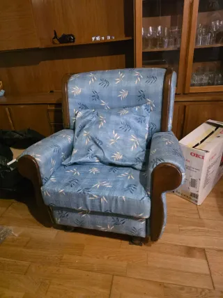 Sofá y sillón tela y madera