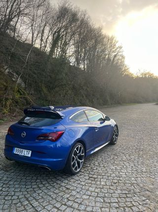 Opel Astra J OPC 2015