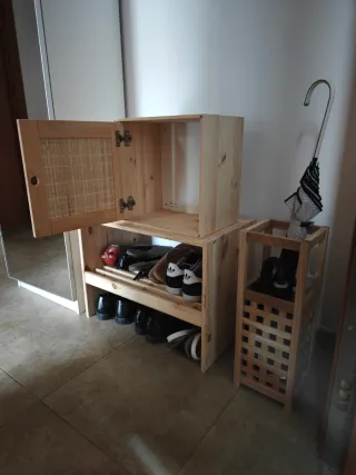 Recibidor de banqueta, armariete y paragüero Ikea