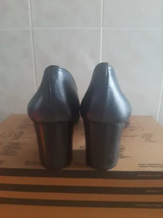 Zapatos de piel mujer azul marino con forro piel