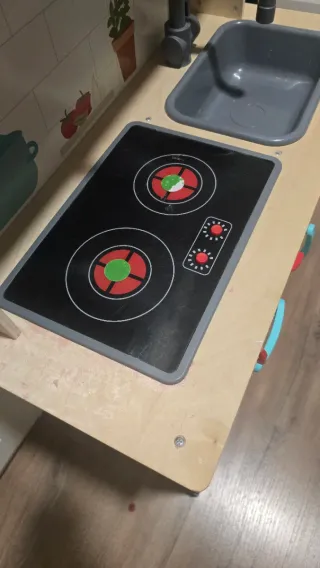 Cocinita de madera para niños