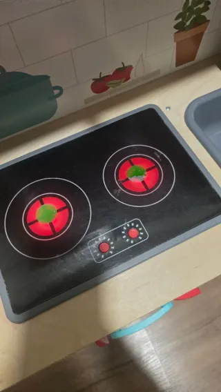 Cocinita de madera para niños