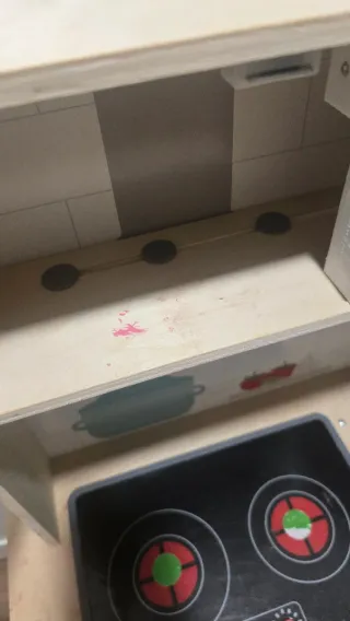 Cocinita de madera para niños