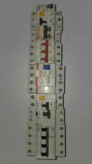 Lote 8 Diferenciales y Magnetotérmicos