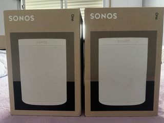 2 Altoparlanti Sonos One Gen 2 Bianchi + Supporti