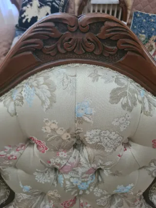 Sillones clásicos tapizados madera preciosos