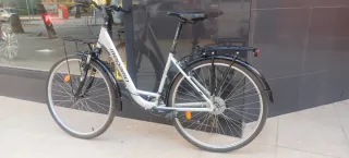 Bicicleta de paseo megamo vendo o cambio