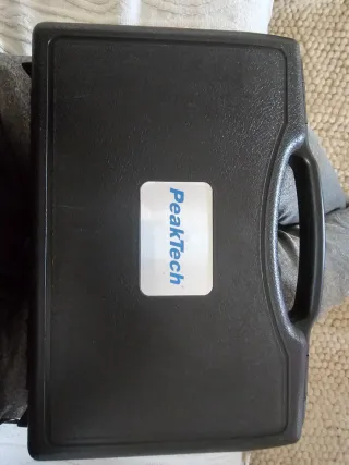 Pinza Amperimétrica Digital PeakTech 1670