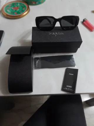 Occhiali da sole Prada donna neri