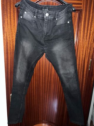 Pantalón vaquero hombre negro