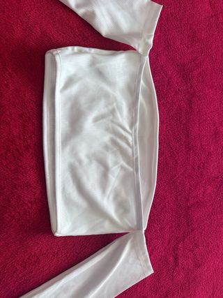 Top corto blanco manga larga