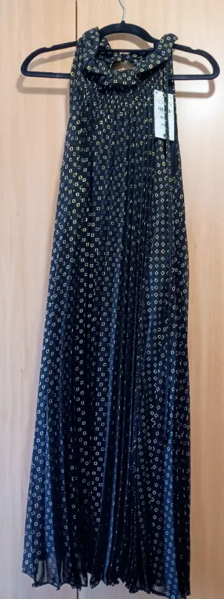 Vestido Sfera Negro con Estampado Dorado