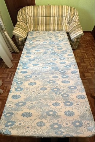 Sofá Cama Tela Rayas Verde y Amarillo