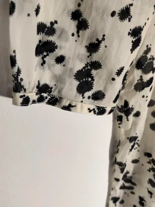 Blusa larga Zara estampadamide 42x77