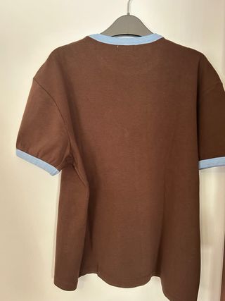 Camiseta básica rib contraste